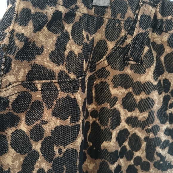 (#300) Women's Faded Glory Leopard Print Leggings Size 16-18 (XL) - Picture 3 of 9
